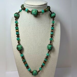 Vintage Venetian glass wedding cake string beaded necklace green Murano Caps